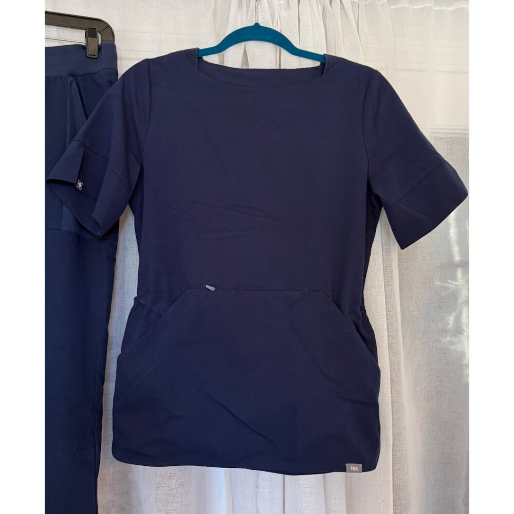 FIGS Women’s Medical Scrubs Navy Blue - Picture 5 of 7